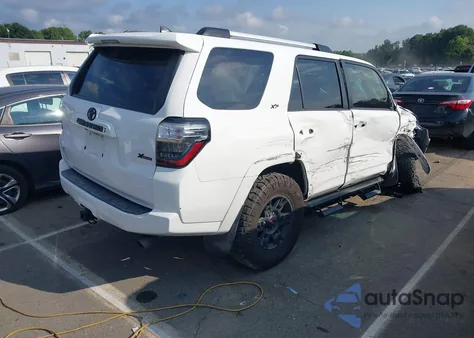 2020 Toyota 4Runner Sr5 Premium z USA, uszkodzony, nr VIN JTEBU5JR2L5765401